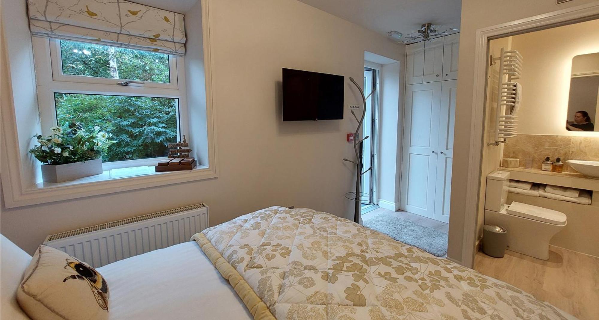 Bed & Breakfast Afon Rhaiadr 5*